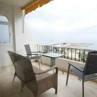 Sale of penthouse in Puerto de Cabopino