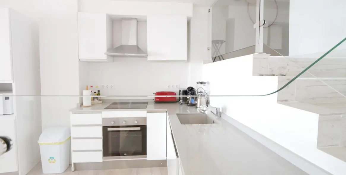 Sale of penthouse in Puerto de Cabopino 6