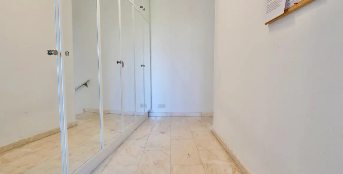 Sale of penthouse in Puerto de Cabopino 33