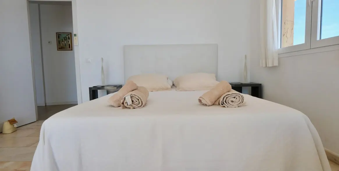 Sale of penthouse in Puerto de Cabopino 49