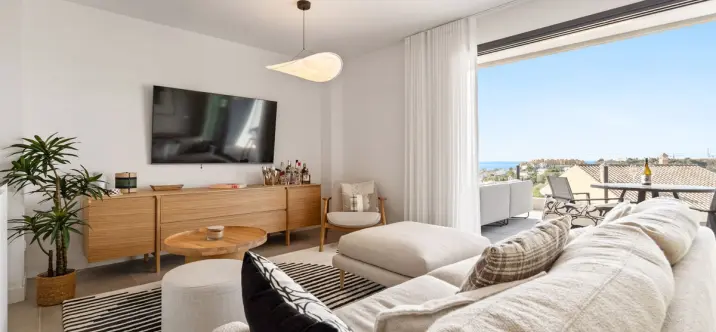 Продажа пентхауса в Estepona 1