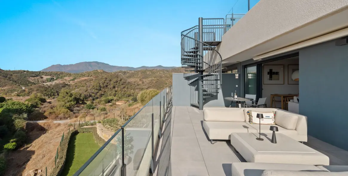 Продажа пентхауса в Estepona 6