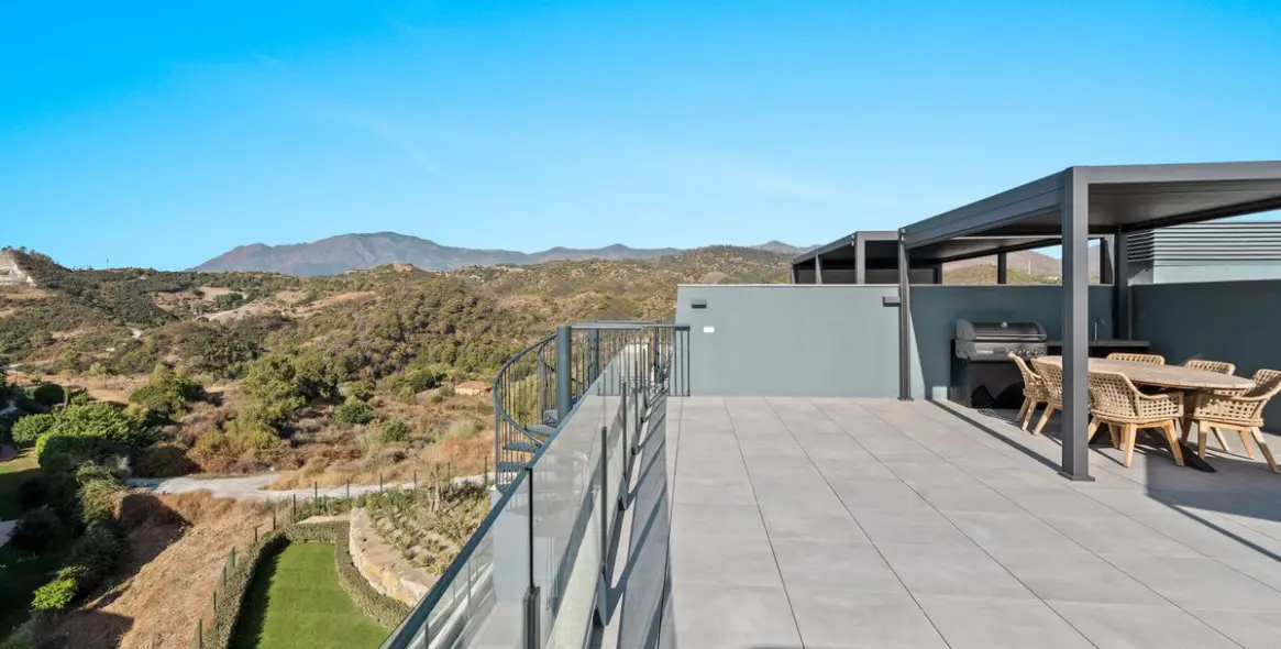 Продажа пентхауса в Estepona 9