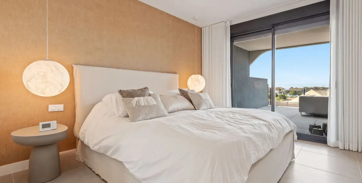 Продажа пентхауса в Estepona 19