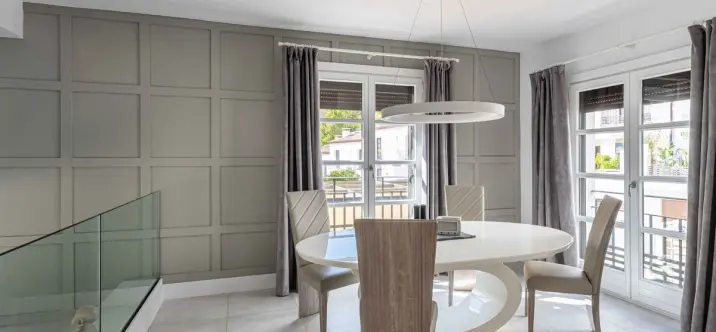 Townhouse R5186806 4