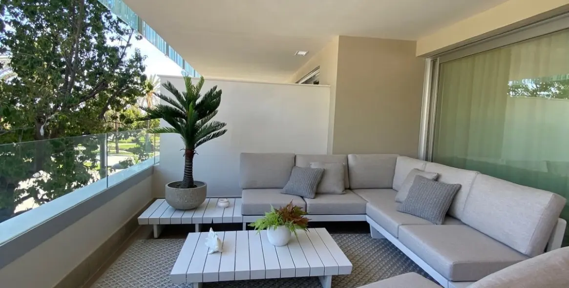 Продажа апартаментов на среднем этаже в San Pedro de Alcántara 19