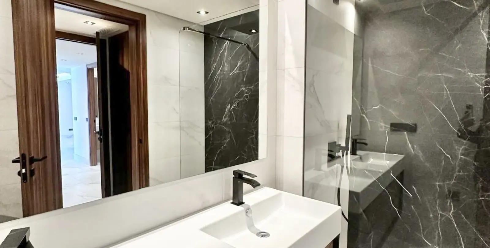 Sale of middle floor apartment in San Pedro de Alcántara 3
