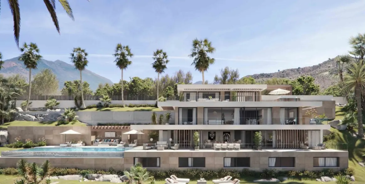 Sale of residential plot in Benahavís 13