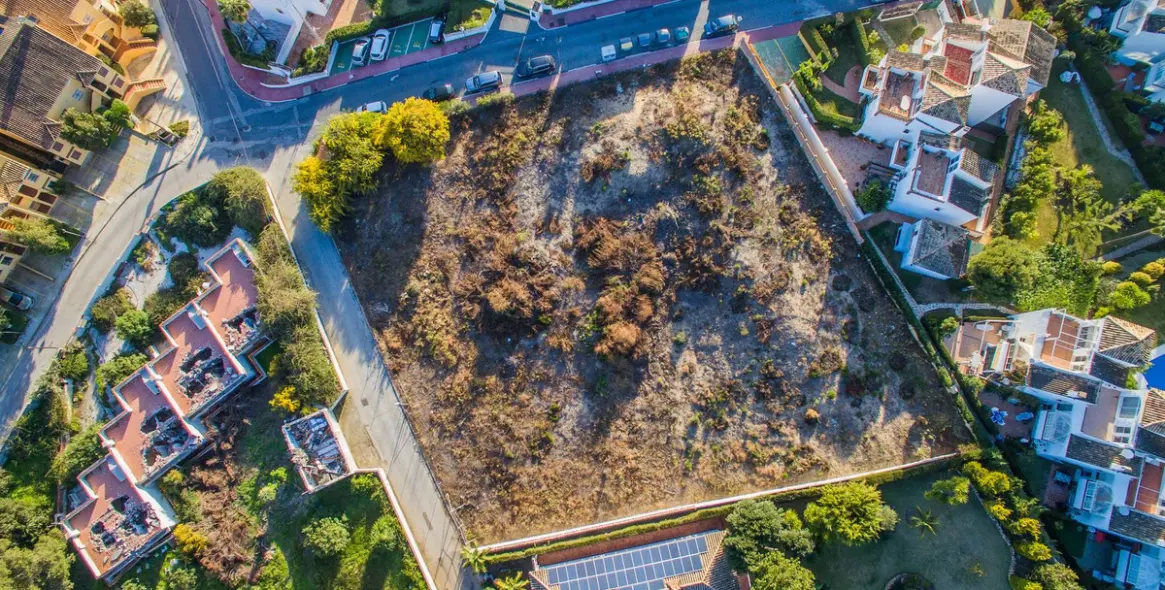 Sale of residential plot in Costabella 3