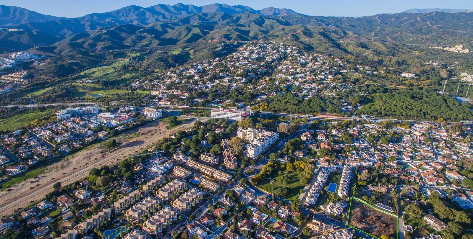 Продажа  жилого участка в Costabella 7