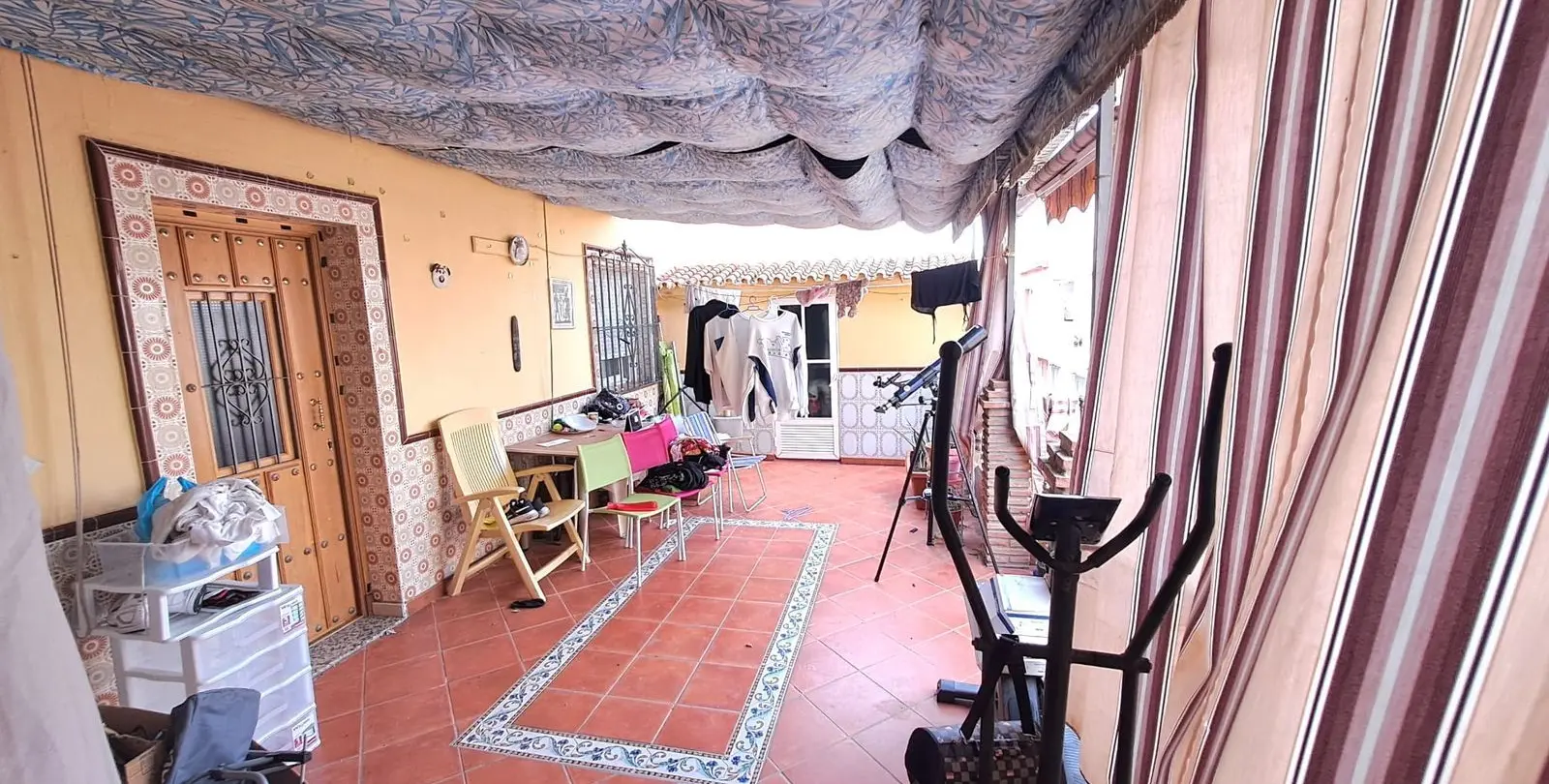 Sale of middle floor apartment in Fuengirola 4