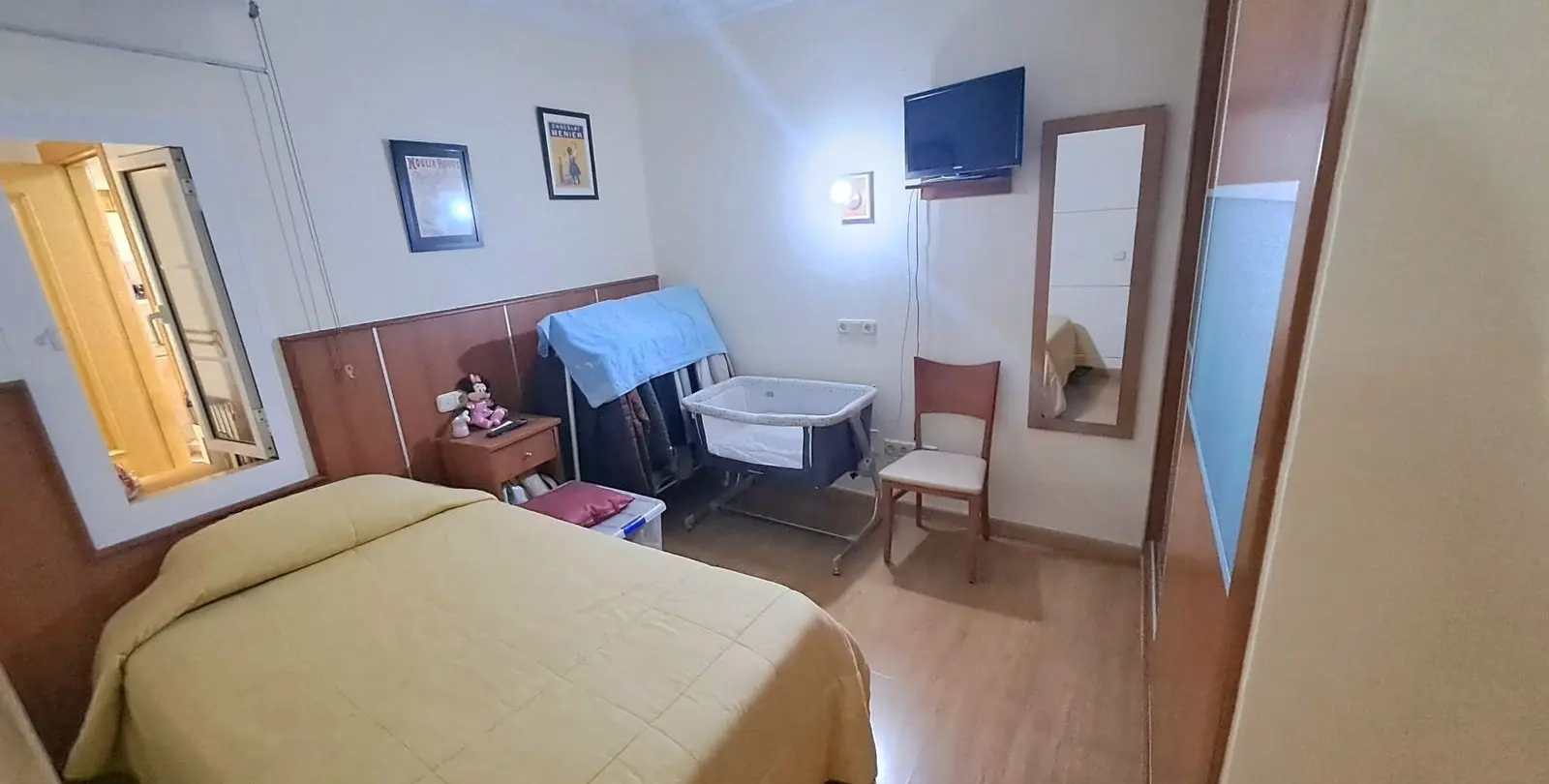 Sale of middle floor apartment in Fuengirola 11