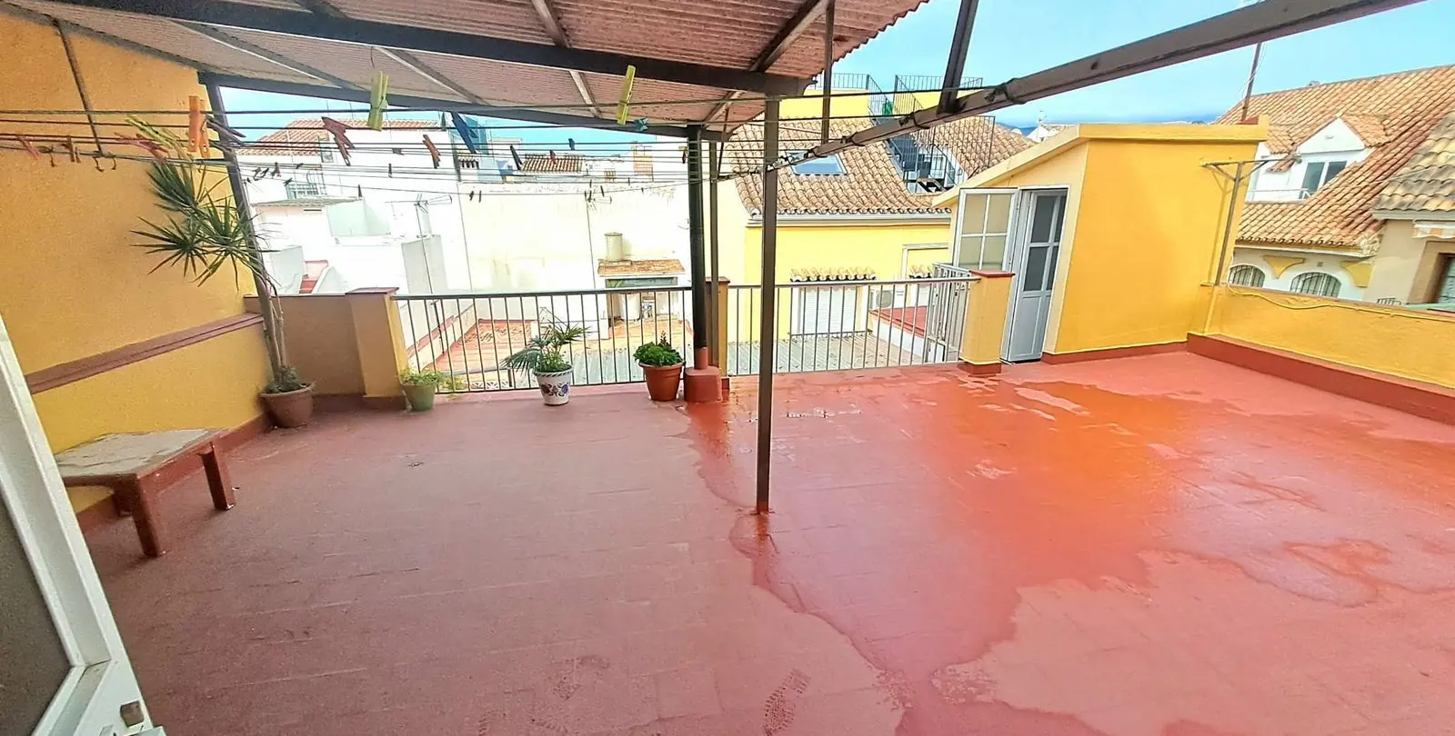 Sale of middle floor apartment in Fuengirola 14