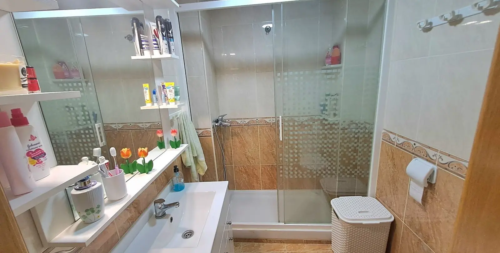 Sale of middle floor apartment in Fuengirola 22