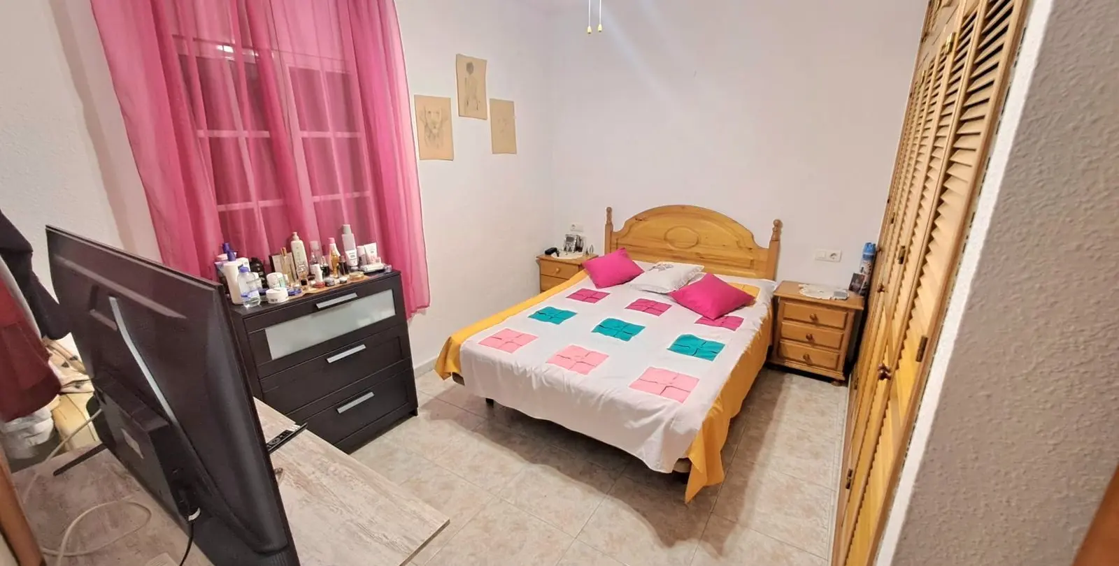 Sale of middle floor apartment in Fuengirola 31