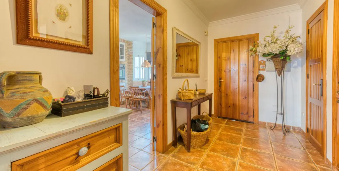 Sale of townhouse in Los Boliches 2