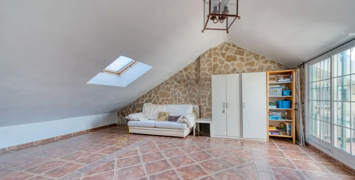 Sale of townhouse in Los Boliches 32