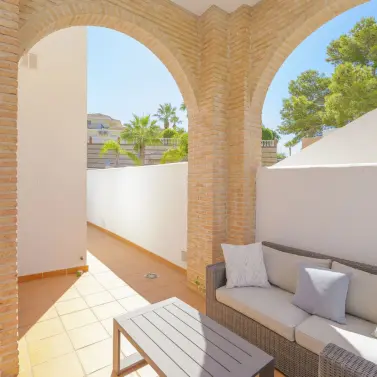 Продажа дома на две семьи в Benalmadena