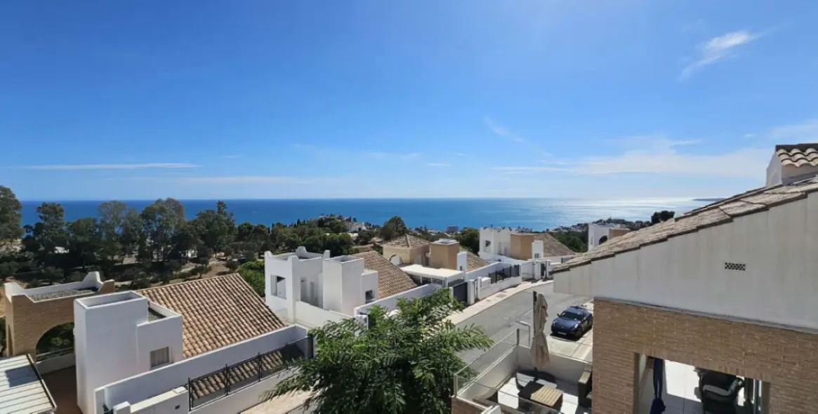 Продажа  отдельно стоящей виллы в Benalmadena 6