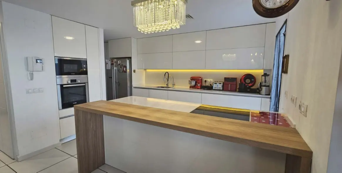 Продажа  отдельно стоящей виллы в Benalmadena 15