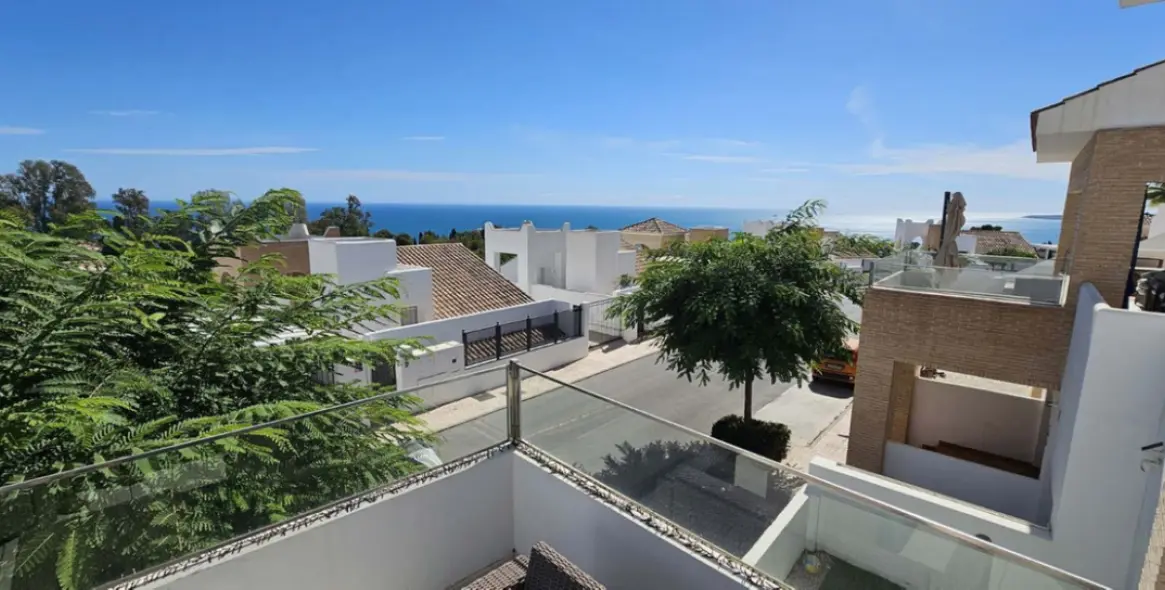 Продажа  отдельно стоящей виллы в Benalmadena 36