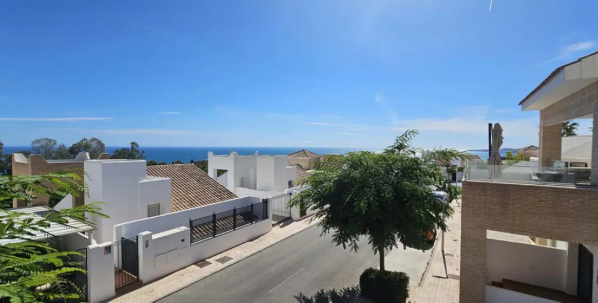 Продажа  отдельно стоящей виллы в Benalmadena 39