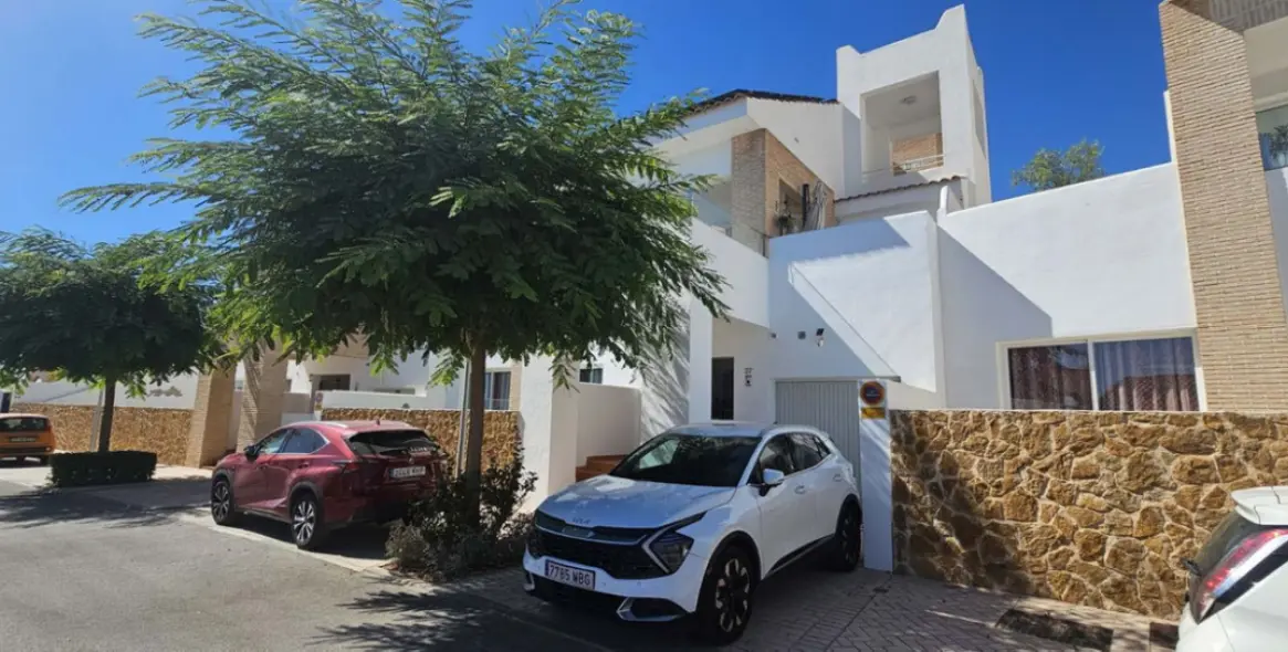 Продажа  отдельно стоящей виллы в Benalmadena 41