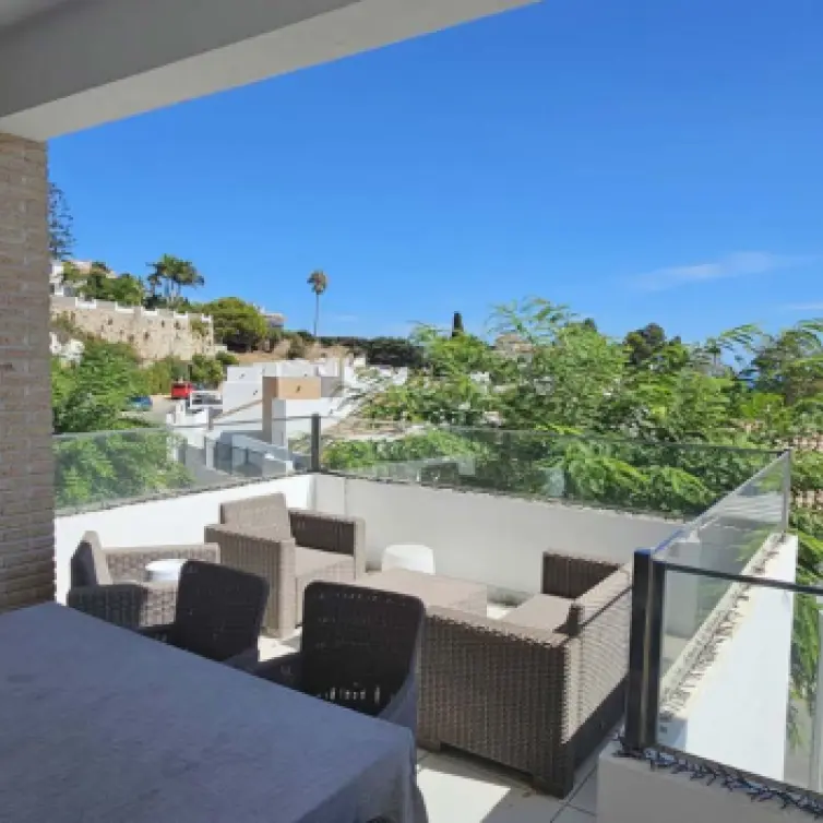 Sale of detached villa in Benalmadena