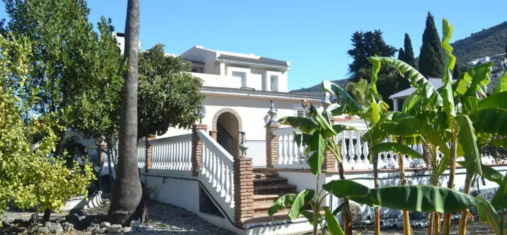 Sale of detached villa in Alhaurín de la Torre 1
