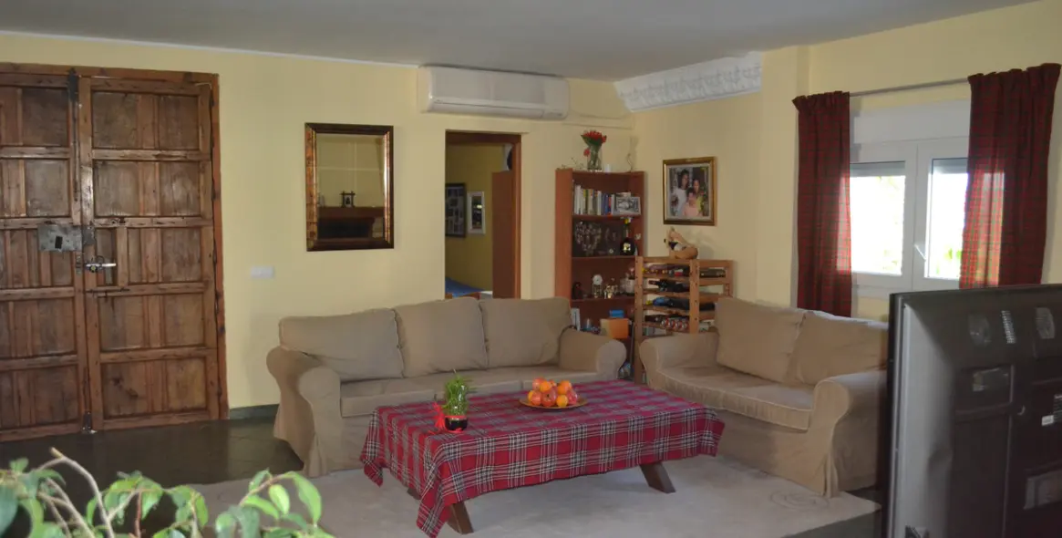 Продажа  отдельно стоящей виллы в Alhaurín de la Torre 5