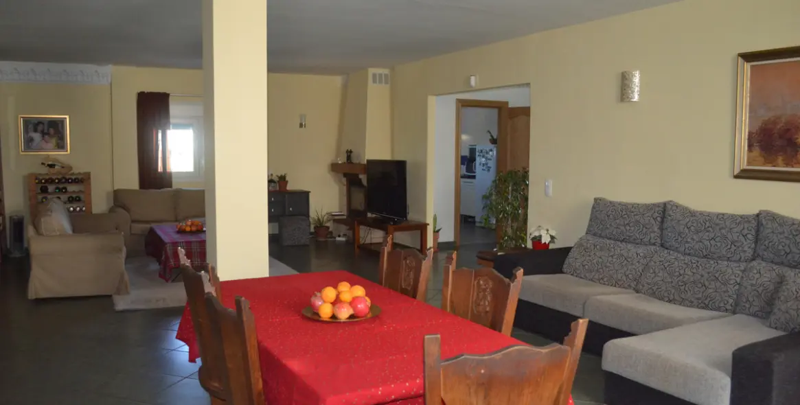 Продажа  отдельно стоящей виллы в Alhaurín de la Torre 8