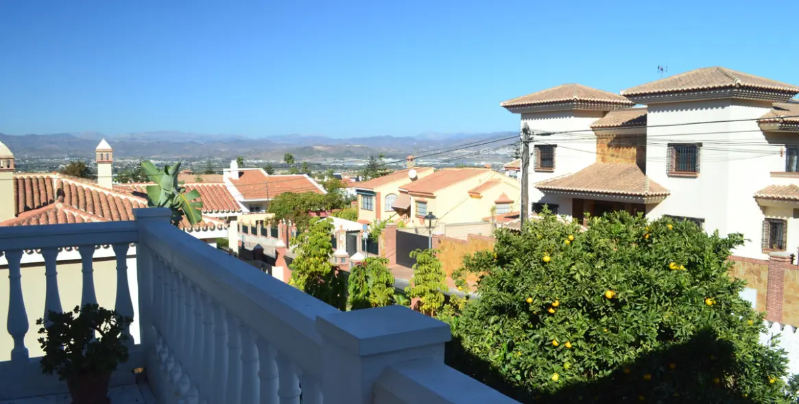 Продажа  отдельно стоящей виллы в Alhaurín de la Torre 17