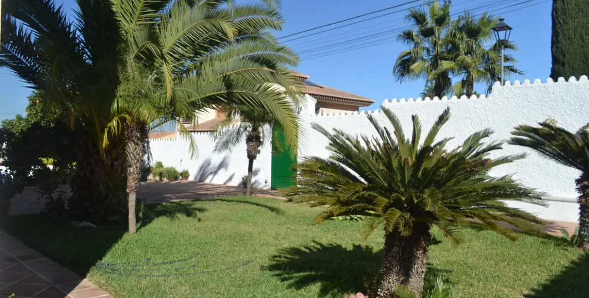 Venta de villa independiente en Alhaurín de la Torre 40