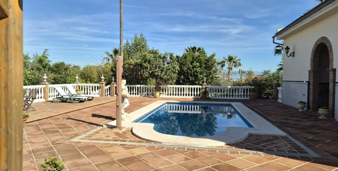 Продажа  отдельно стоящей виллы в Alhaurín de la Torre 63