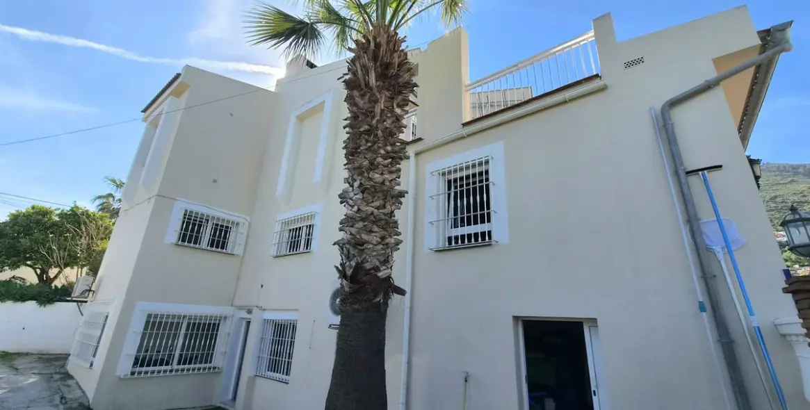 Продажа  отдельно стоящей виллы в Alhaurín de la Torre 64