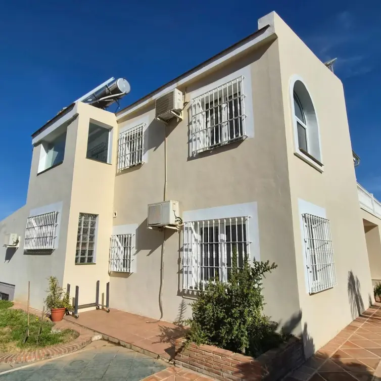 Sale of detached villa in Alhaurín de la Torre
