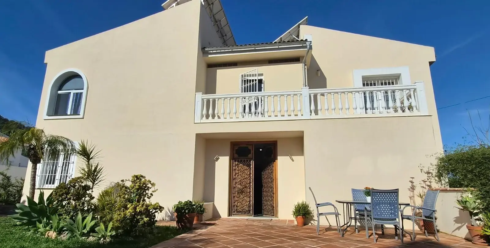 Продажа  отдельно стоящей виллы в Alhaurín de la Torre 2