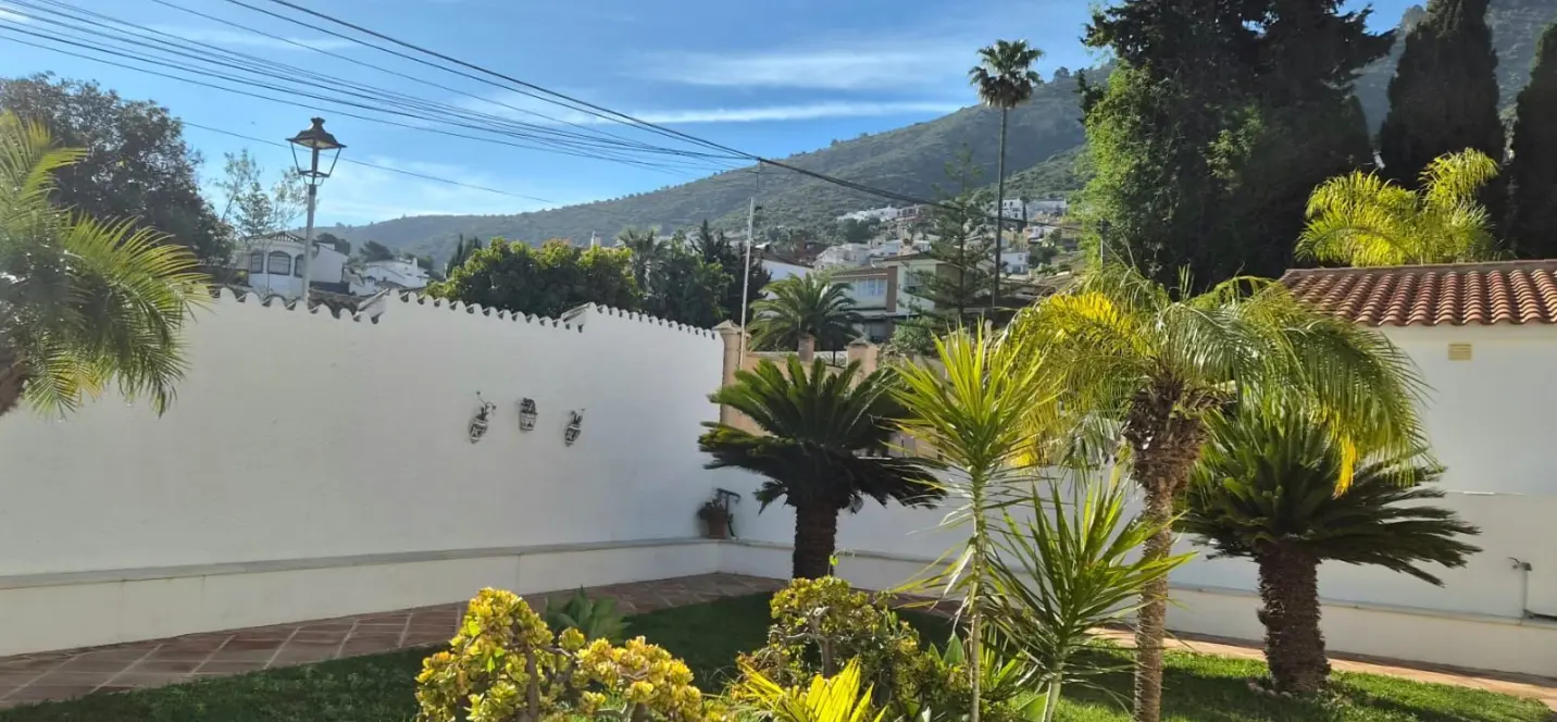 Sale of detached villa in Alhaurín de la Torre 2