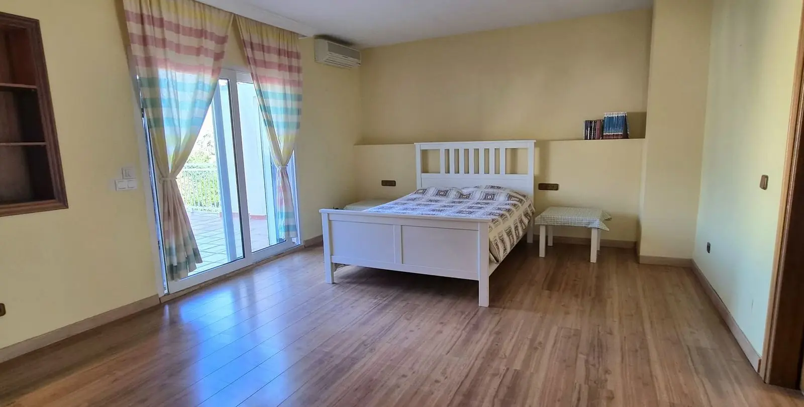 Продажа  отдельно стоящей виллы в Alhaurín de la Torre 34