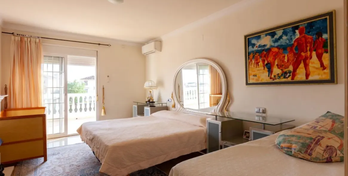 Продажа  отдельно стоящей виллы в Mijas Golf 12