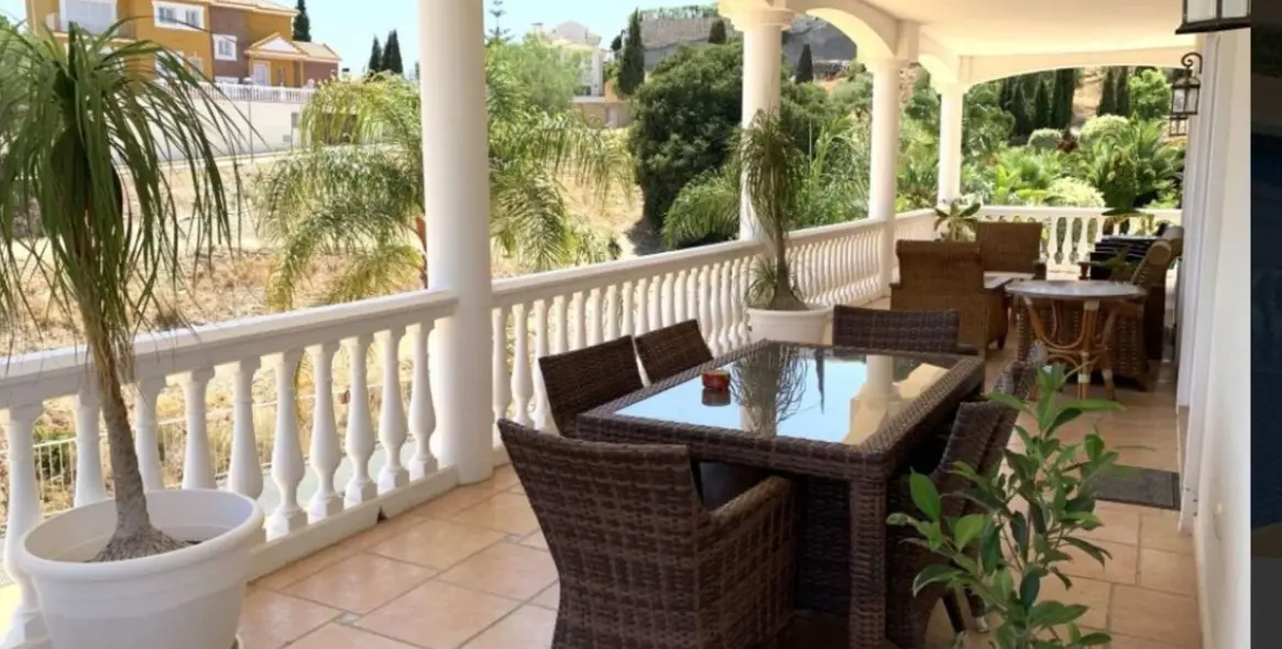 Sale of detached villa in Mijas Golf 22