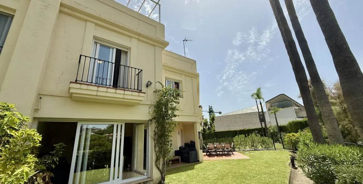 Sale of townhouse in La Quinta 16