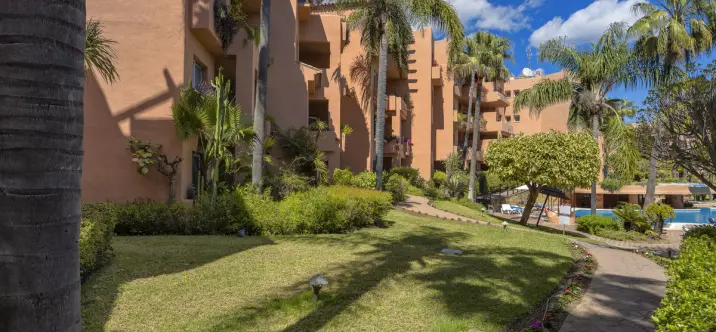 Продажа апартаментов на среднем этаже в Marbella 3