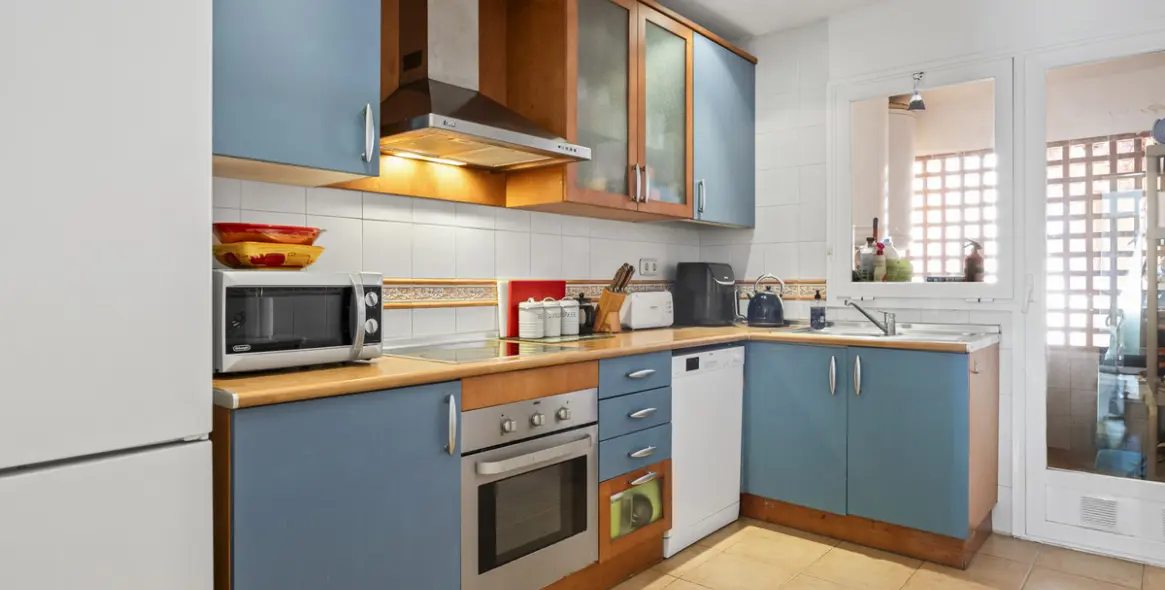 Venta de apartamento en planta media en Marbella 11