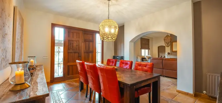 Продажа  отдельно стоящей виллы в Monda 3