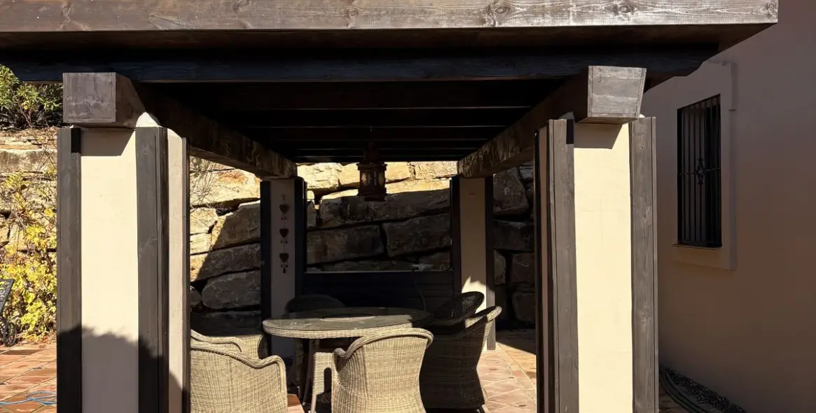 Sale of detached villa in Monda 5