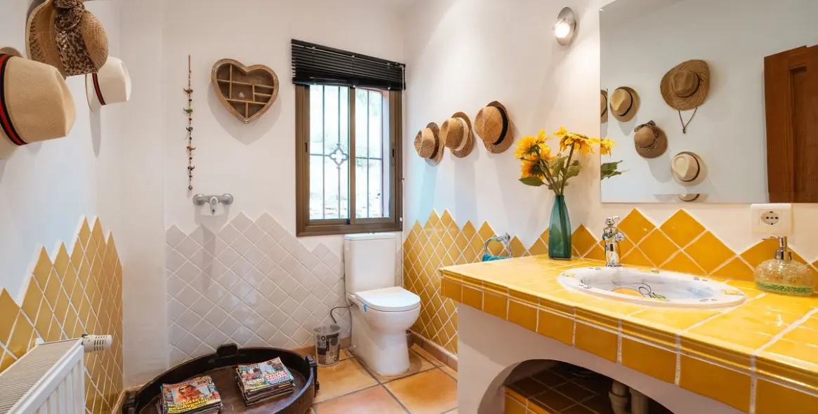 Sale of detached villa in Monda 18