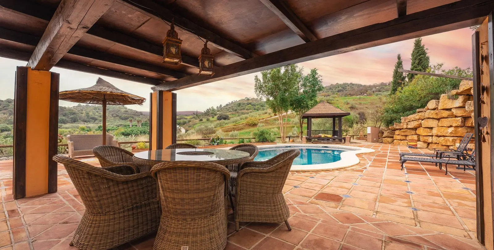 Sale of detached villa in Monda 24