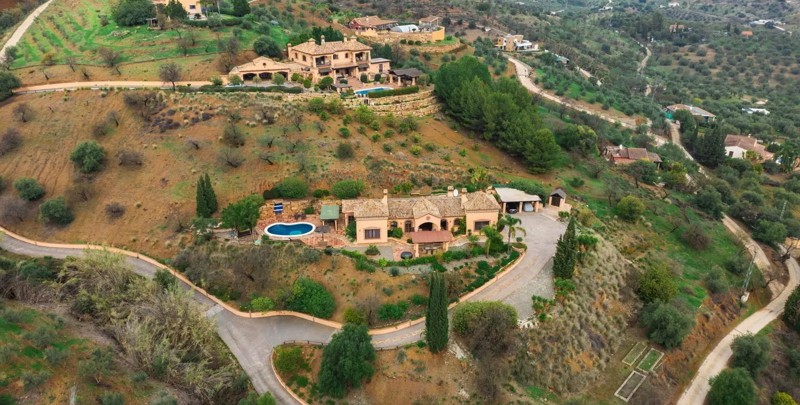 Sale of detached villa in Monda 37