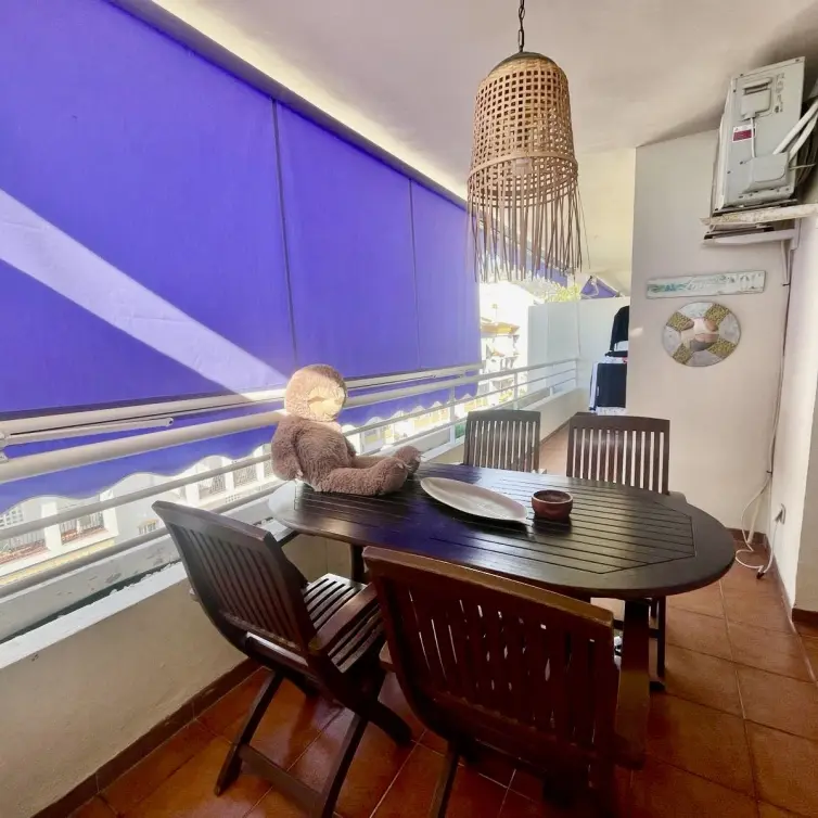Sale of middle floor apartment in The Golden Mile